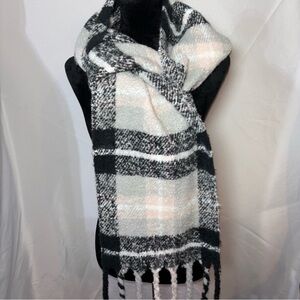 Echo Women One Size Plaid Multicolor Knit Fringe Boho Style Scarf